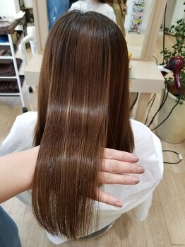 プッカ ヘアー(pukka hair)の写真/自分至上、一番好き！と思える髪になれるストレート☆あなたにぴったりの柔らかく自然な仕上がりに…。