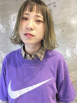 エイン(EYN) カーキgraige×パツンとオン眉【teru_1004】インスタで公開中！