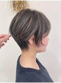 ミニマム小顔ショート白髪ぼかし/和田