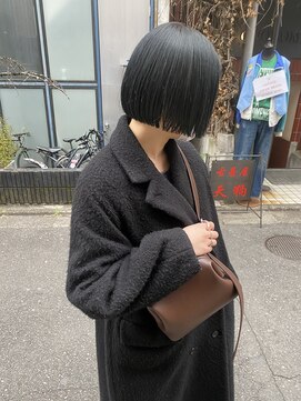 ルーム(Loom.) ぱつっとボブ／ミニボブ／ネイビーカラー