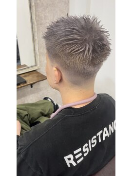 ヘアデザイン ゴドバン(Hair Design Gdobant) スキンフェードグレージュ1