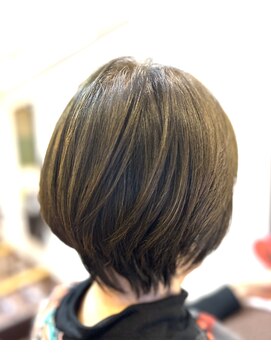 ヘアー グリーン(hair green) ショートグラボブ40代50代60代