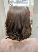 20代30代大人可愛いエアリーボブベージュ透明感
