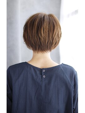 シュシュット(chouchoute) レイヤーカットウェットヘアデザインカラーオリーブベージュ/158