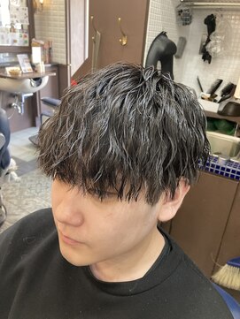 ルピナス 中田(Lupinus) 緩めツイストスパイラル