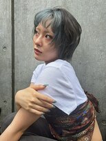 メイカ(MEIKA) 【 オン眉ウルフショート × ライトブルー 】浅野美紀