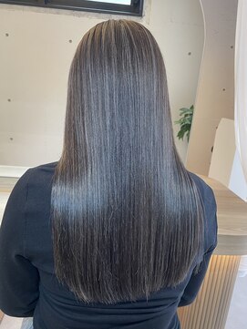 エル 新小岩(elu) 派手すぎない上品なシルバー大人ハイライト