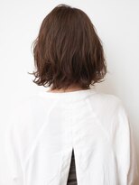 ヴィヴィ(VIVIE)&nbsp;マロンココアベージュオリーブグレー小顔切りっぱなしボブパーマ