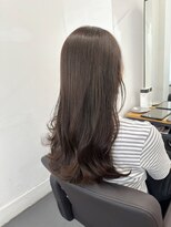 シア(sia) ロングヘアでも簡単に巻ける◎ナチュラルアッシュグレージュ
