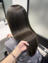 ヴィヴィッド オモテサンドウ(ViViD omotesando)&nbsp;オリーブベージュ 髪質改善トリートメント 20代
