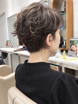 ピークアブー アヴェダ ギンザシックス(PEEK-A-BOO AVEDA GINZASIX) ニュアンスカールショート