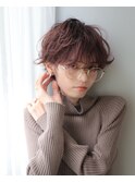 メガネ女子にマッシュヘア