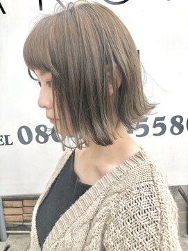 アーチ(ARCH) 【ARCH 竹田】切りっぱなし　ボブ　グレージュ