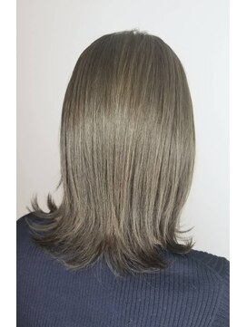 ジーナ 池袋(Zina) #イルミナ#アディクシー#デザインカラー