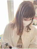 ベージュヘア　ベージュカラー　透明感