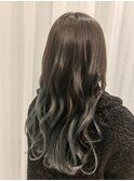 シルバーグリーンのグラデーション