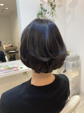 アリス(Alice) グラボブ、パーマ