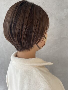 ニューカマー バイ ヘッドライト シブヤ(NEW COMER by HEADLIGHT shibuya) マロンブラウン×ショートボブ