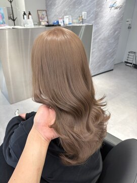 アルドーレフィエロ シンサイバシ(Ardore fiero shinsaibashi) ブリーチなしでできるヘーゼルベージュ♪10代20代30代