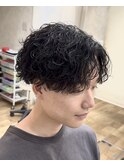 刈り上げセンターパート/波巻きツイストスパイラル/円町