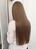 ローレンアオ(LOREN AO)&nbsp;ハッシュカット/グレージュ/デザインカラー/栄矢場町