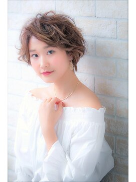 ソア 武蔵小杉(SOAR) 大人かわいい無造作カールとデザインカラー小顔丸みショートボブ