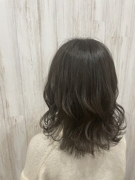 ムーナ(Muwna) ミディアムスタイル