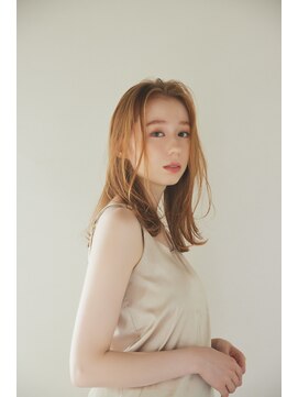 ミンクス 青山店(MINX) #ベージュカラー#外ハネ#くびれ#ミディアム