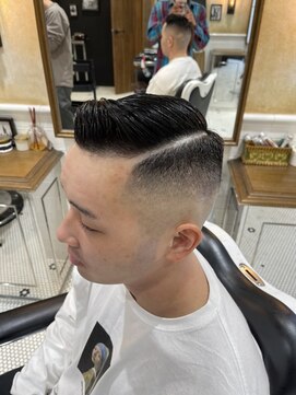 バーバーブロス 吉祥寺店(BARBER BROS) 【LUDLOW BROS.】七三分け サイドパートライン スキンフェード