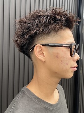 スタジオフィット(STUDIO FITTO) ツイストパーマとフェードの仲間たち