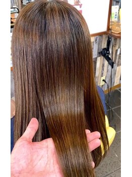 リケア 熊取店(RECARE)の写真/【熊取駅1分】憧れのサラ艶髪に♪クセ毛や広がりが気になる方も、自然なストレートで扱いやすい髪に！