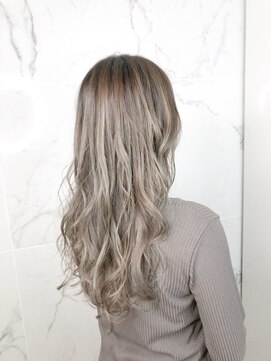 アヴァンスクロス あべのルシアス店(AVANCE.CROSS) ミルクティーベージュ