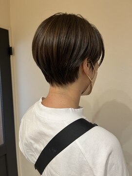 フィーラ(Feela) タイトショート