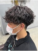 波巻きスパイラルパーマメンズマッシュツーブロックメンズパーマ