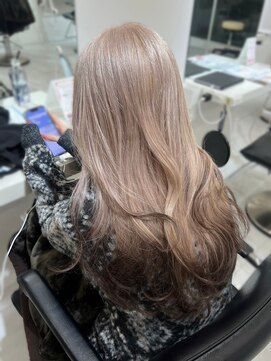 ランテルディ 渋谷(LANTERDIT) 【LANTELDIT】裾カラー　ハイトーン　艶感　アッシュ