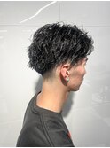 ベリーアップバングスパイキーショートツーブロック