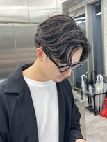 刈り上げ前下がりニュアンスセンターパート