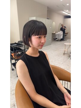 シカ 神戸三宮元町店(Cica) ミニボブ 切りっぱなし 小顔 髪質改善 縮毛矯正 三宮