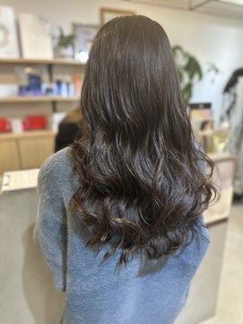 ジエクト ヴィシア(The Ect VIXIA) 簡単にスタイリングできる!無重力ウェーブパーマ