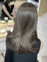 ティア(Tia.)&nbsp;(韓国風/くびれヘア/縮毛矯正/前髪/韓国レイヤー/小顔)