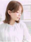 大人ガーリーミディアムレイヤー外ハネパーマh3越谷20代30代40代