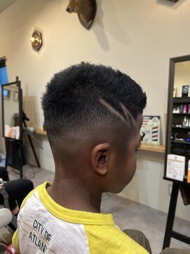 アントルポ(entrepot) スキンフェード&カット