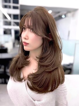 ニトバイアンキシム(nit by ahnkism) 韓国風レイヤーカット顔まわりくびれオルチャン堀江