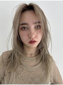 レイヤーカットハッシュカット顔まわりミディアムロング