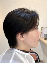 栞美容室&nbsp;センターパートソフトウルフ