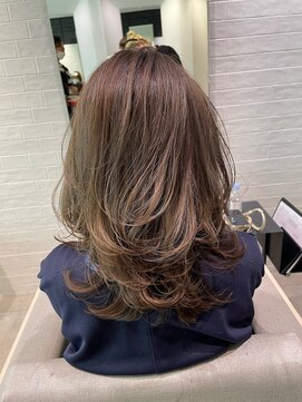 ステア ケース(stair case) 【NATASHA】銀座レイヤーカット/20代/30代/40代/50代