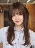 顔周りレイヤーカットべージュカラーくびれレイヤーカット