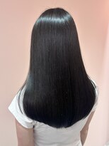 ルーム シンサイバシ(room shinsaibashi)&nbsp;透明感ダークカラー×髪質改善トリートメントで艶髪