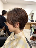 エラ(ELLA)&nbsp;長めバングの大人ショートボブ【山科ショート/山科ボブ】
