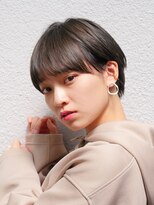 七ッ星+&nbsp;耳かけアッシュショート
